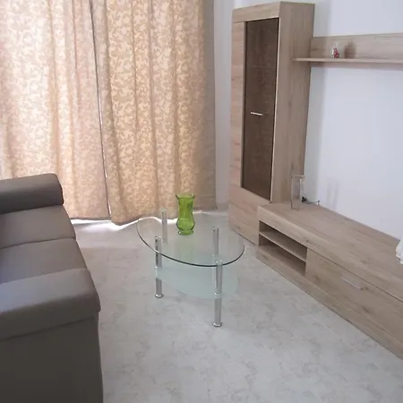 Apartment Fiorita Penthouse *